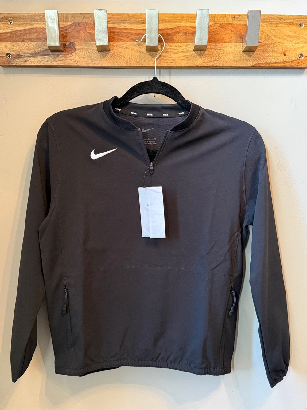 Nike - Youth Black Long-Sleeve Windshirt Pullover with Zipper Pocket